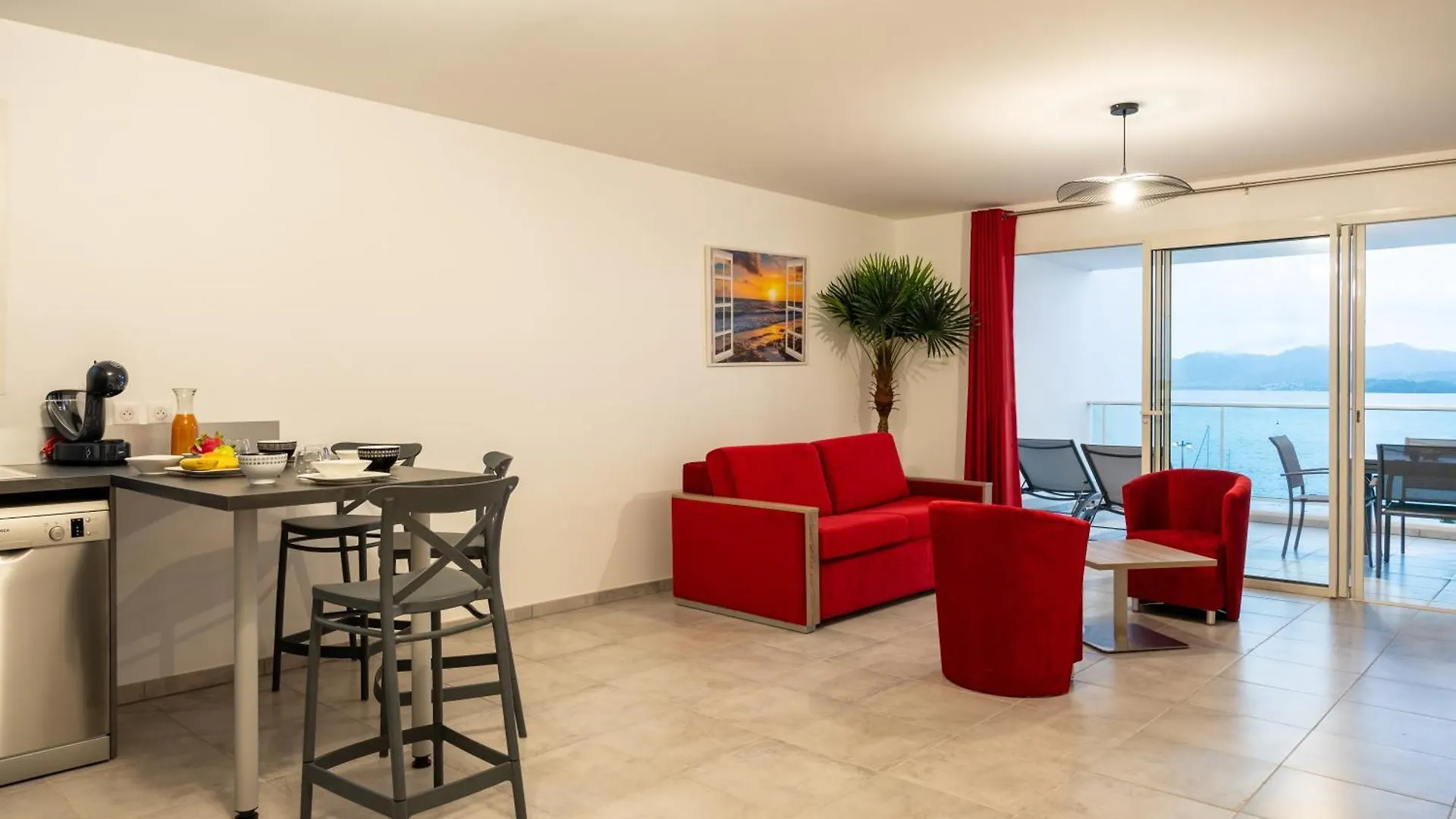 B&B Home Fort-De-France Marina Aparthotel