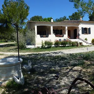 D'hôtes La Pinede Couette-café Lambesc